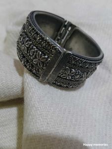 Flowered Bangle