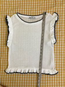 Zara Ruffle Trim Knit Top bust 34-36