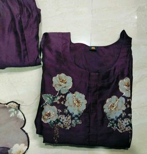 Floral Embroidered Kurti