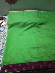 GentlyUsed GreenWithPurpleBorder  LeafPattern Sare
