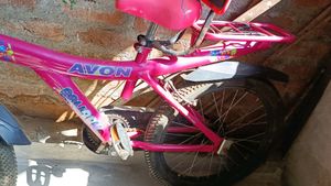 Avon BALLON 20T of Height 3 Feet for Age group 6 -