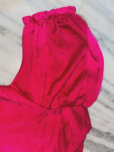 Shopper’s Shop Pink Puff Sleeves Top