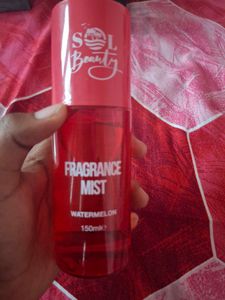 Beauty Bundle: Fuity body mist ,Charcoal soap (sea