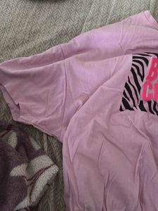 xs size Cute Graphic Tee