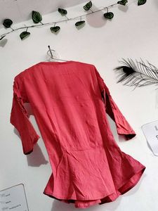 🎀 Cute Pink Girls' Top 😍