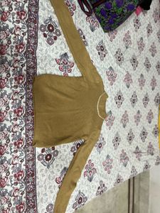 Light weight and soft neck bead sweater for winter