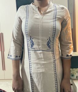 Elegant Embroidered Kurta