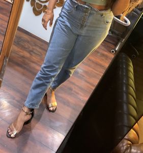 Sell Very Good Price I am selling these jeans because I have become fat Now