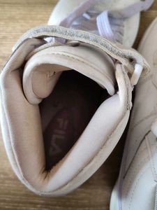 Vintage Fila High-Top Sneakers
