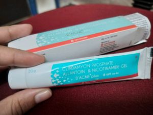 D&#39;acne Plus Gel