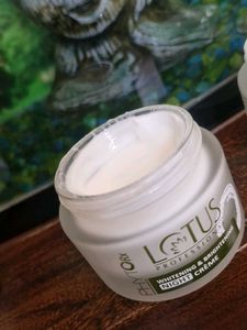 Lotus Professional Day Night Cream Combo
