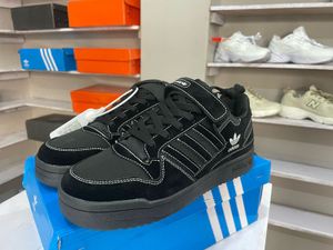 Adidas Forum Low Black