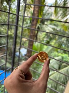 Multicolour adjustable ring