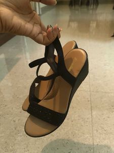 Bata Women&#39;s Wedge Heel Sandal
