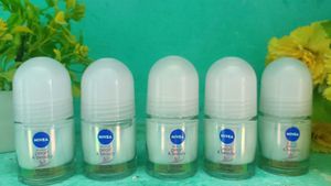 5 Rollers Combo Nivea Pearl &amp; Beauty Deodorant💥