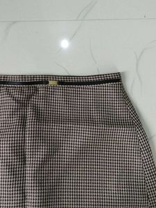 Houndstooth Mini Skirt