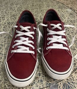 Decathlon  Maroon Skateboarding Sneakers