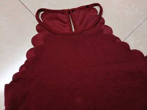 Burgundy Scallop Trim Tank