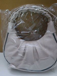 Elegant Crescent Shoulder Bag