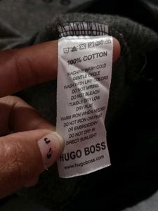 HUGO BOSS SWEATSHIRT