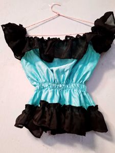 Korean Top🤌🩵🎀