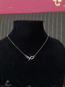 3 Aesthetic Neckpieces