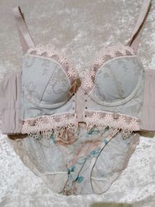 Black & Gold Lingerie Set