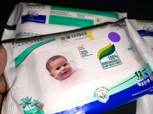 Himalaya Baby Wipes (4 Packs)