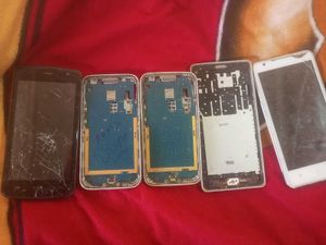 Dead Scrap Phones For Parts Use