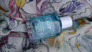 Body razor,nailpaint remover, cotton balls