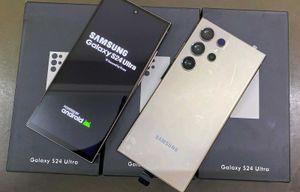 Samsung S24 ULTRA+free Earbuds