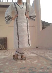 Pakistani TrendingSuite New Style Kmiz And Trouser