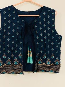 Ethnic Print Sleeveless Jacket