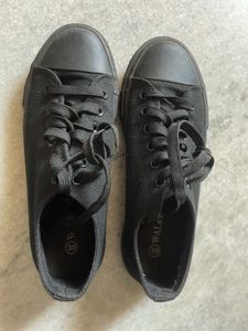 Black Shoes