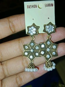 Helo Beautiful Girls.. Earnings For U