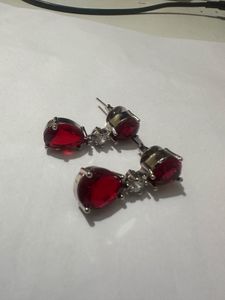 Good quality trendy red stone earrings