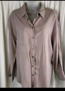 Elegant Button-Down Shirt