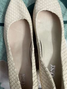 Cream Snakeskin Pointed Heels