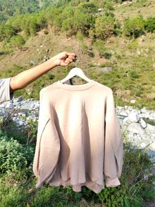Beige Top With Loose Fit Sleeves