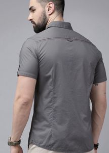 Roadster Life Co. Spread Collar Slim Fit Casual Sh