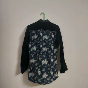 Old Vintage Thrift Collection (T-Shirt).