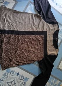 Lasania Color Block Top
