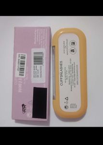 CUFFS AND LASHES  EYESHADOW PALETTE