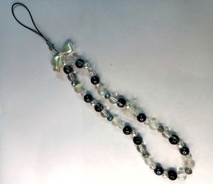 🖤🦋 Trendy Long Handmade Pearl Bow Phone Charm 🤍
