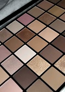 Revolution Eyeshadow Palette