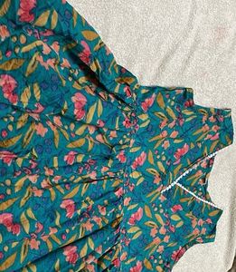 Floral Print Sleeveless Top