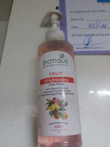 Biotique Fruit Brightening Face Wash