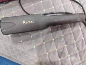 Kemei Hair Straightener