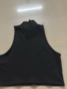 h&amp;m High neck classy top(M)