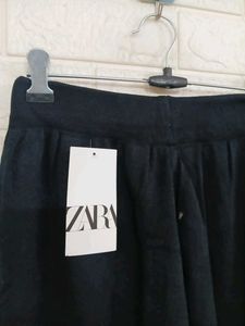 a Black Shorts